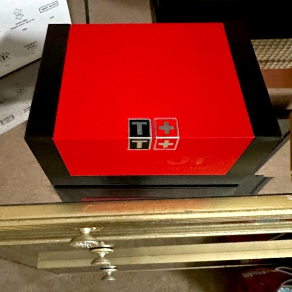 Tissot T-Trend Women's Watch Model T090.310.16.126.00. - Picture 2 of 11